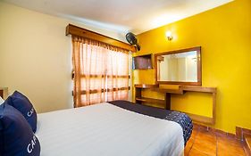 Capital O Hotel Casa Blanca